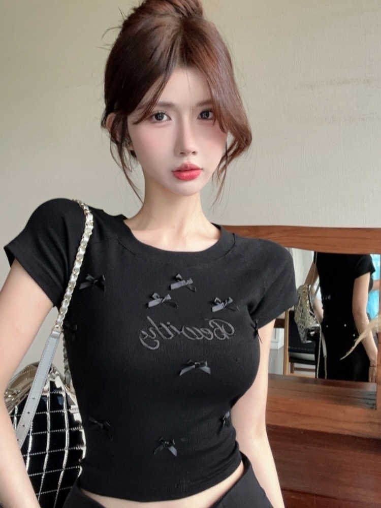 夏の女性の甘い半袖 Tシャツ刺繍入りショートタイトフィットト - T Shirt Tight Fit のレビューと価格